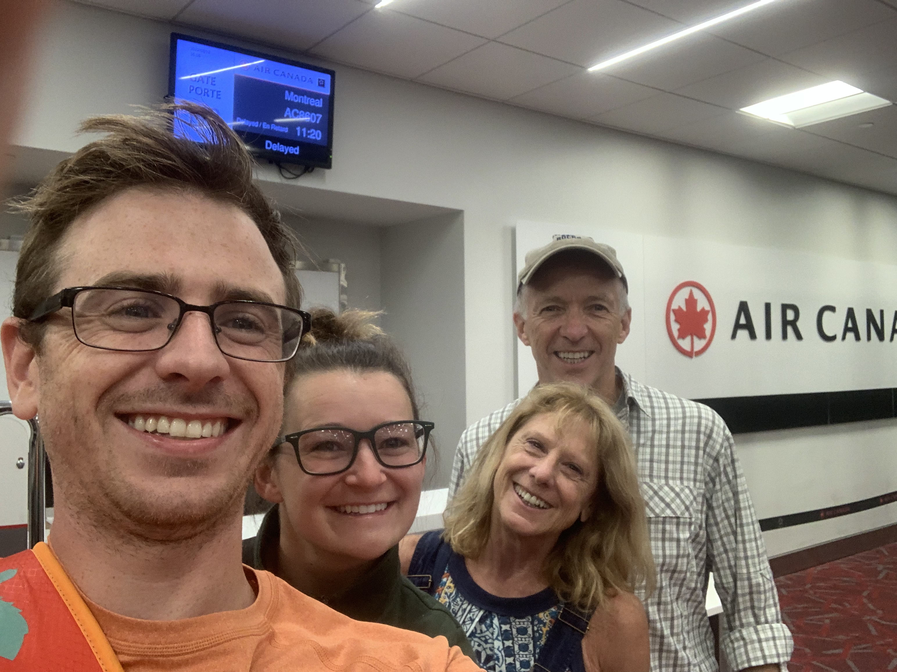 The crew ready for the flight!